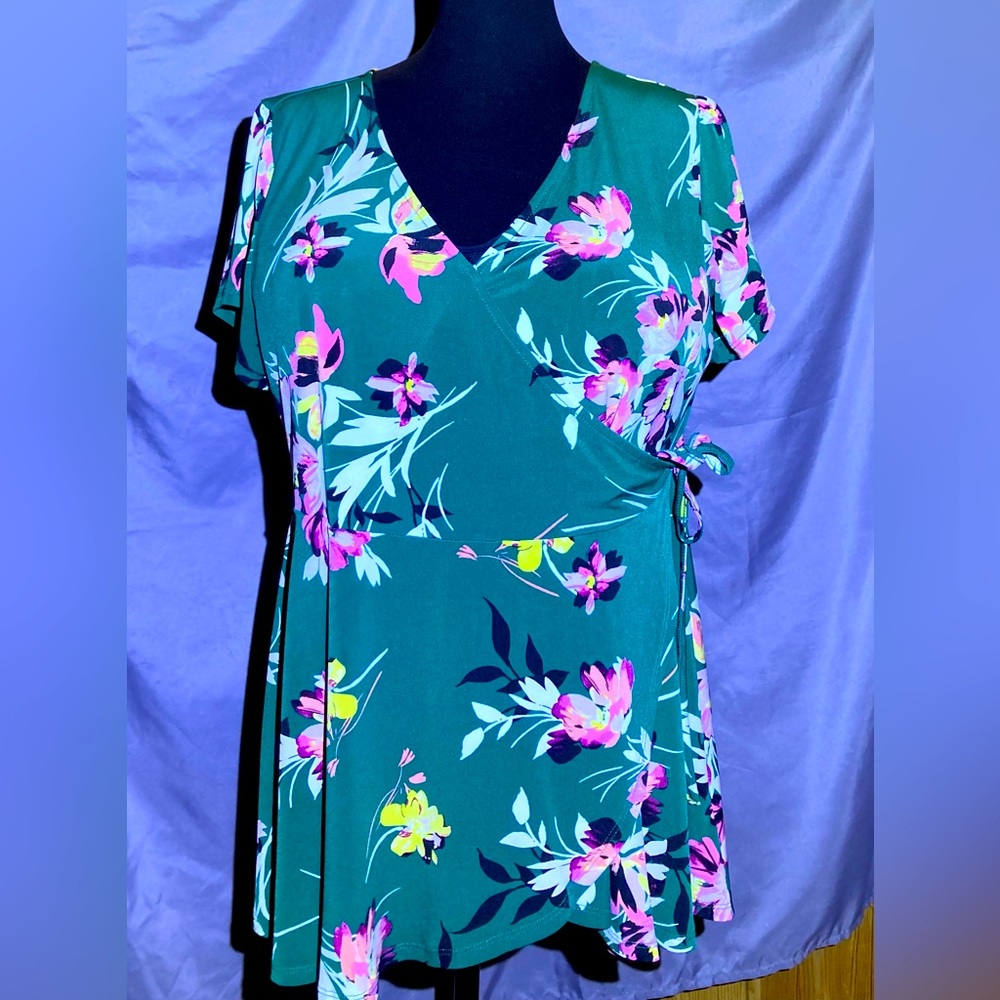 Torrid Wrap blouse. Green floral with v neck and full skirt.